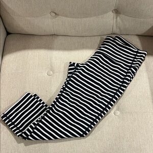 Black and White Striped Leggings
